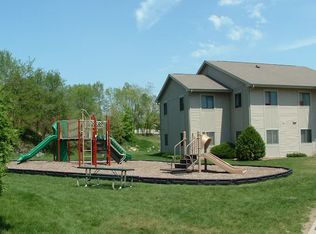 WALL STREET APARTMENTS, Janesville, WI 53548