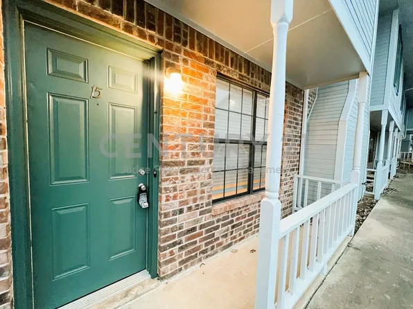 929 W Hickory St #A-15, Denton, TX 76201