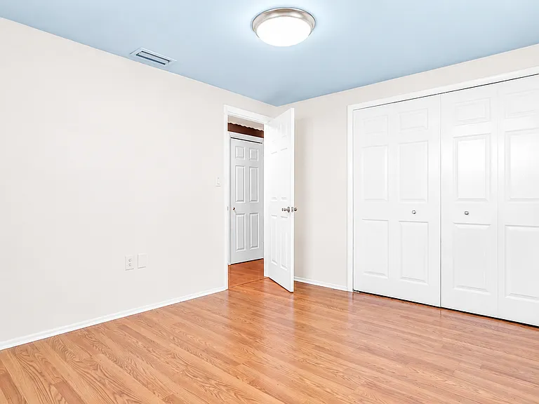 3628 Holiday Lake Dr — Photo 19