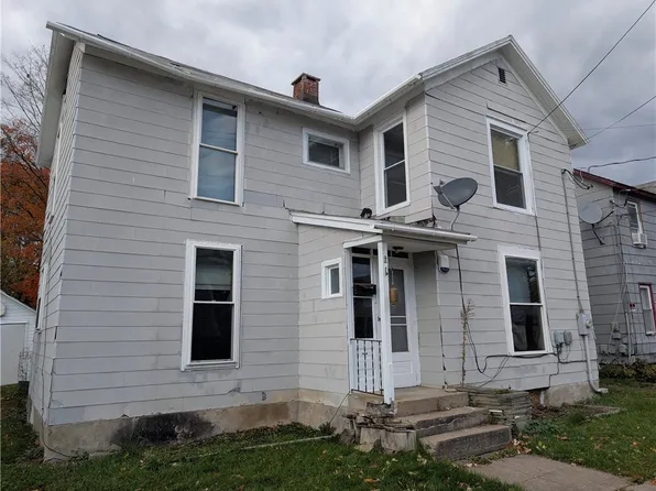 6 Pine St, Bath, NY 14810