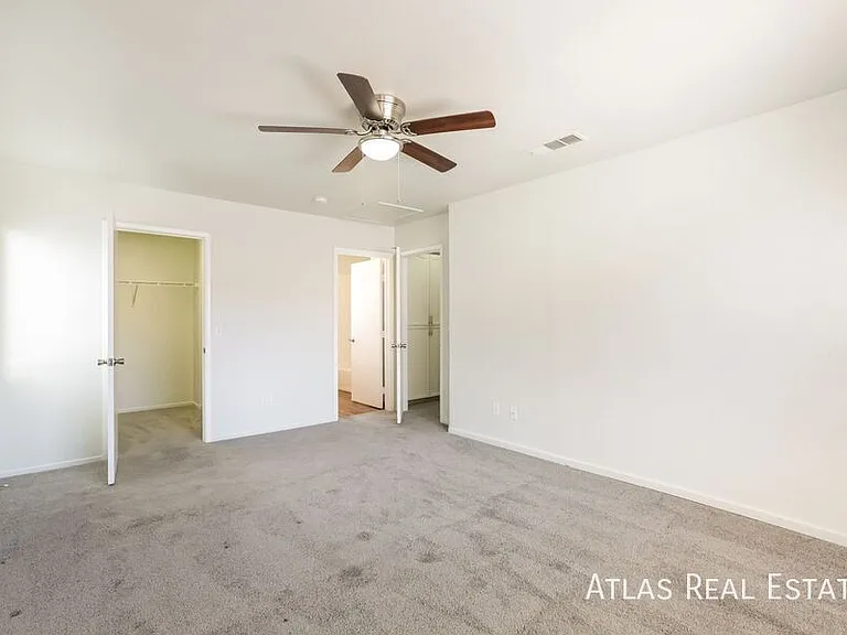 8840 Cornwall Glen Ave — Photo 9