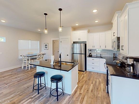 2nd image of 2315 Gold Valley Dr Unit C2