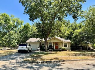 1701 Stewart Dr, Arlington, TX 76013