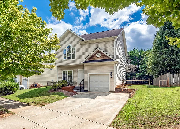 Beautiful home in Huntersville