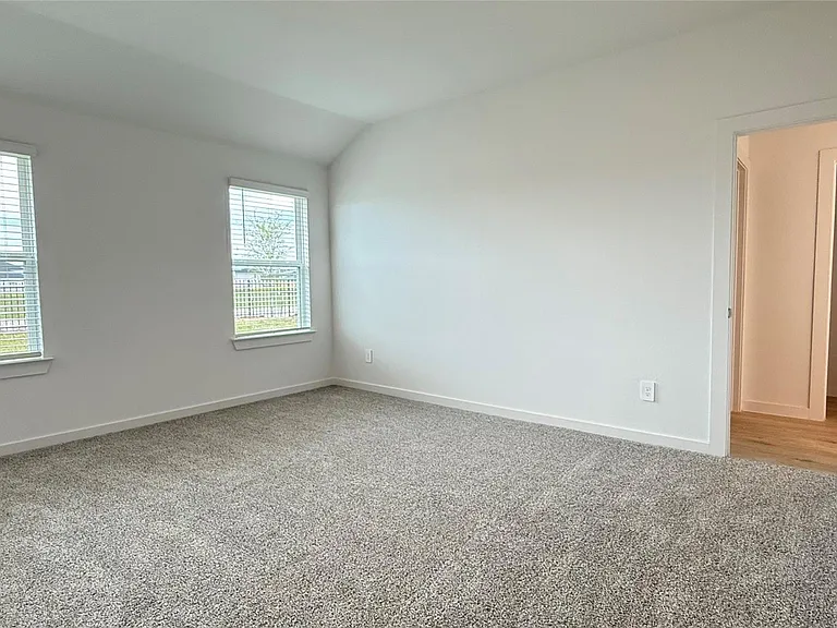 3934 Winterbourne Way — Photo 14