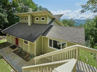 145 Highcliff Cir, Banner Elk, NC 28604