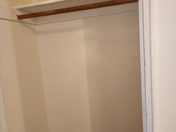 4th image of 60 Tonnele Ave