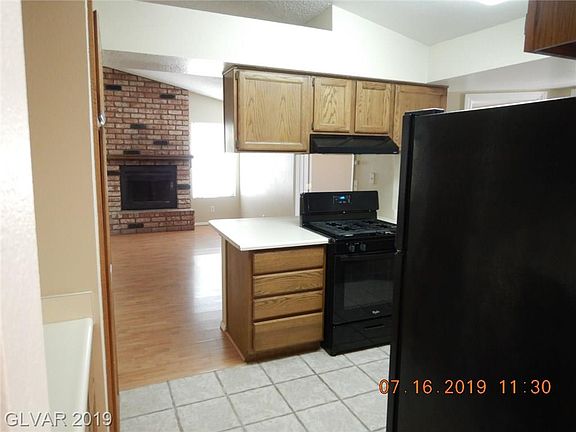 5th image of 161 Emden Dr #0