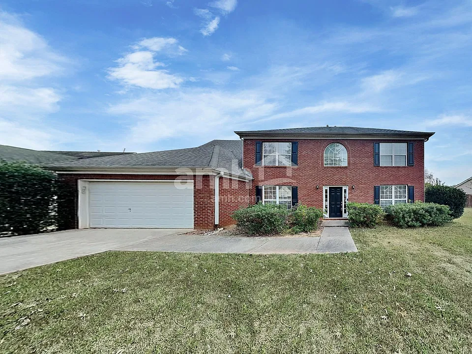 1738 Bennett Dr