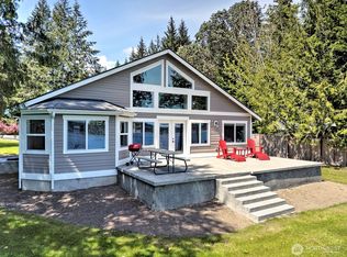 187 E Vineyard Crest Road, Grapeview, WA