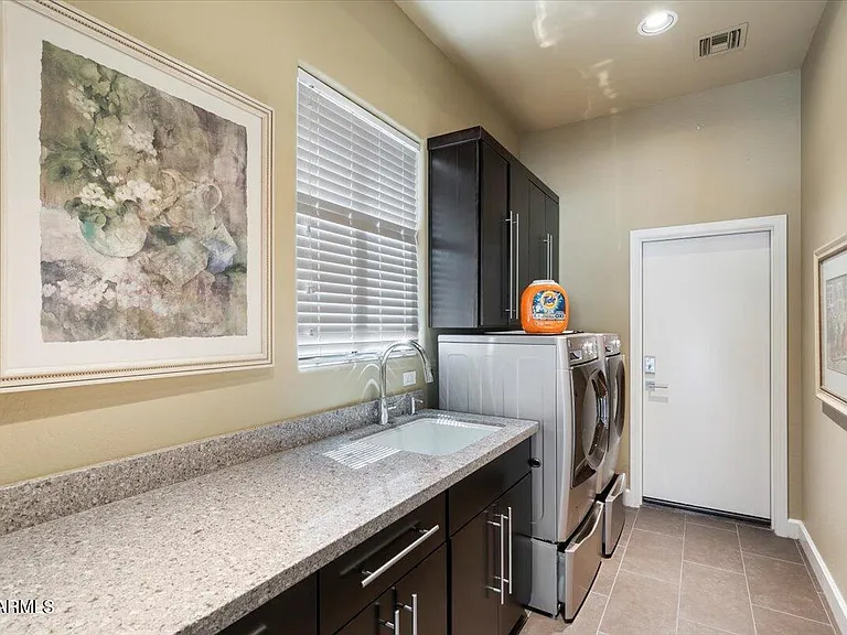 8228 E Mohawk Ln — Photo 18