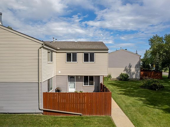 2nd image of 5614 148th St NW