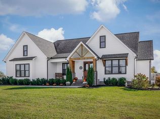 4560 Hensley Dr, Cookeville, TN 38501