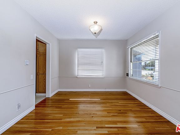 5th image of 7944 Stewart Ave