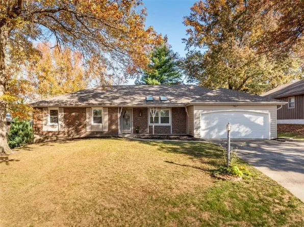 21 Northridge Dr, Saint Joseph, MO 64506