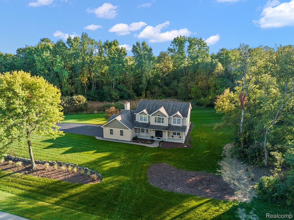 1st image of 1834 Twin Lakes Blvd