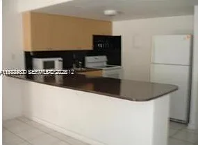 16740 NE 9th Ave #608 — Photo 2