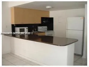 Building Photo - 16740 NE 9th Ave #608