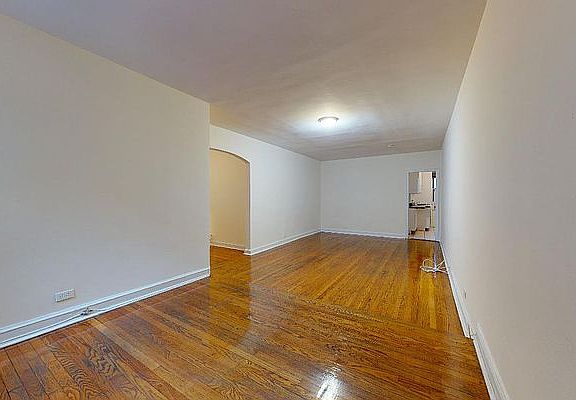 5th image of 246 E 46th St APT 3D