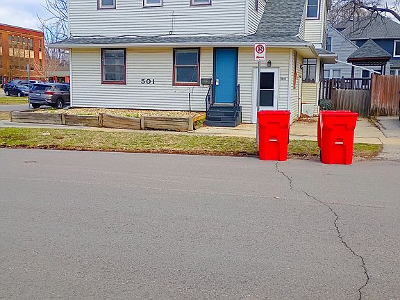 2nd image of 501 8th St SE #2