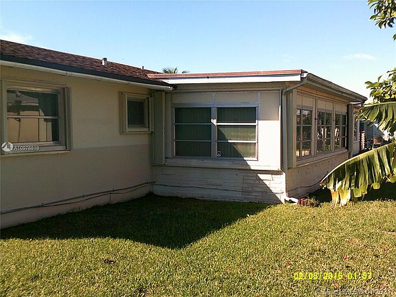 4th image of 4907 NW 52nd Ct