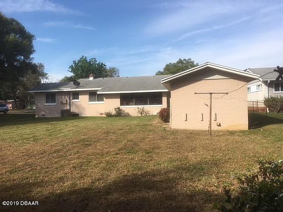 3rd image of 627 Tarragona Way