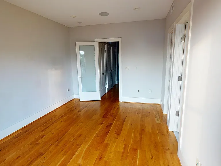 1159 Oates St NE #3A — Photo 5