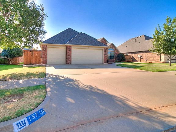 3rd image of 15716 Hatterly Ln