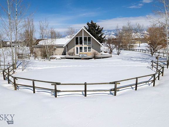 3rd image of 2445 Outlaw Ln