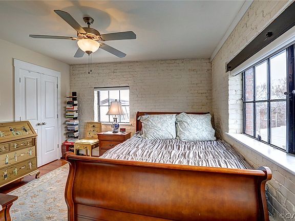 4th image of 2318 Herbert Hamlet Aly Unit 16