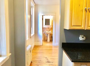 60 Queensberry St APT 7, Boston, MA 02215