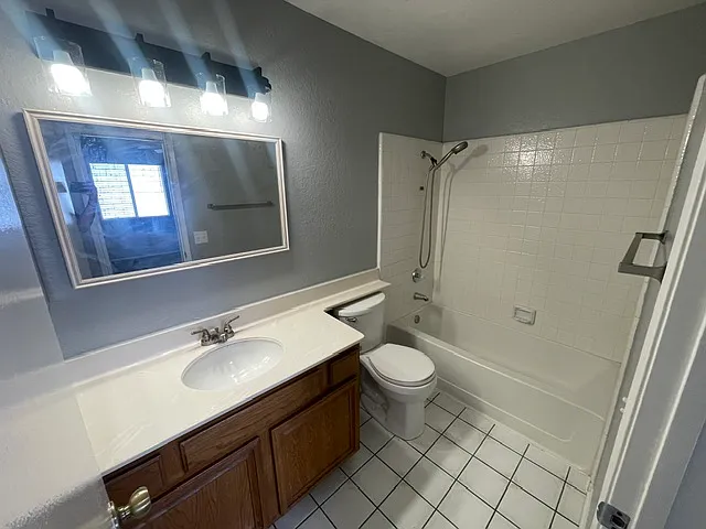 3393 Royal Ridge Rd — Photo 14