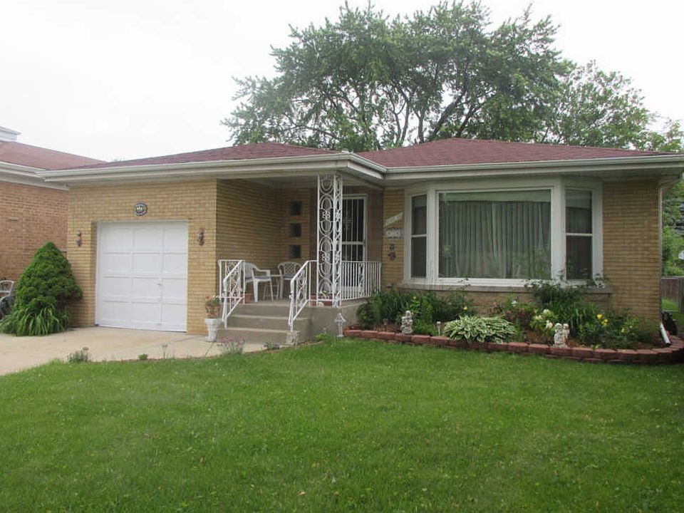 1st image of 8433 Trumbull Ave