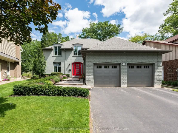 2267 Cedarberry Ct, Oakville, ON L6J 6E5