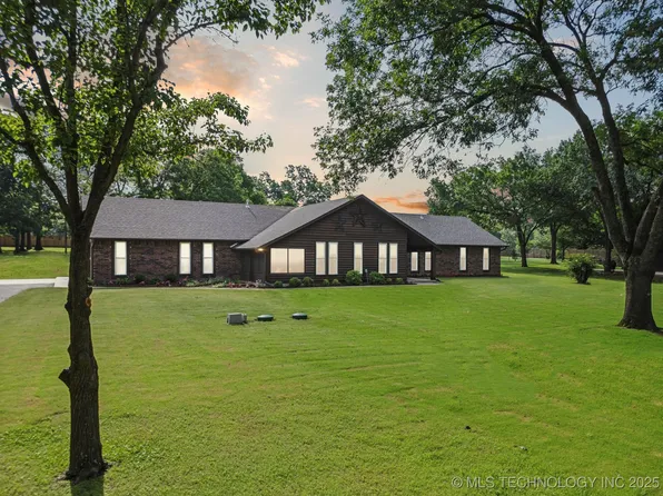 7705 S 232nd East Ave, Broken Arrow, OK 74014