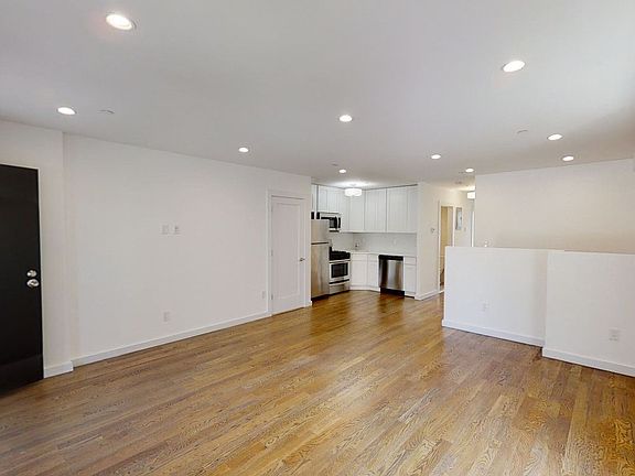 3rd image of 73 Bay 47 St Unit 1C