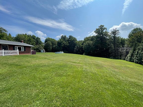4th image of 77 Deer Run Dr