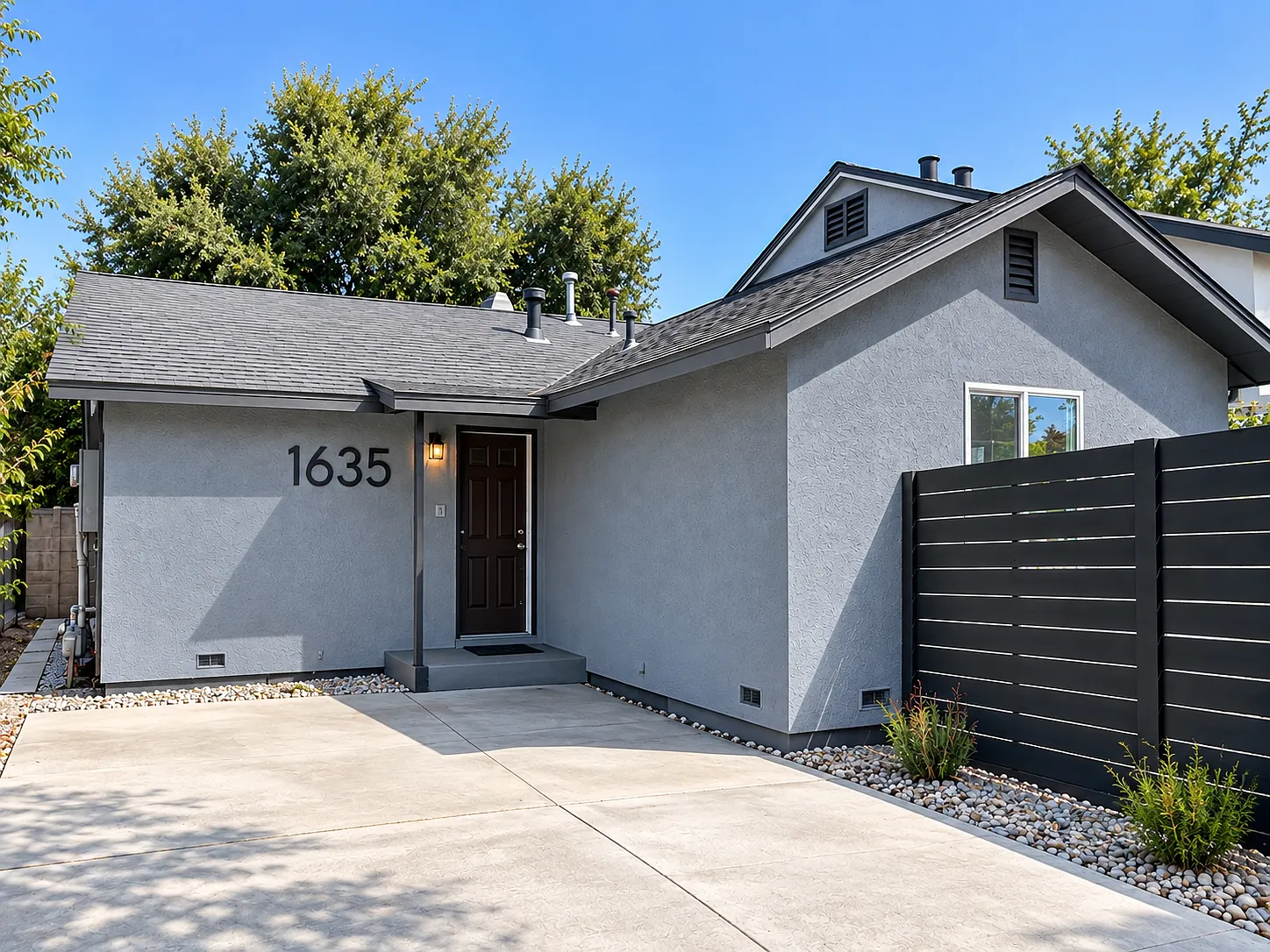 4 bed, 1800 sqft, $2,445 — Photo 3