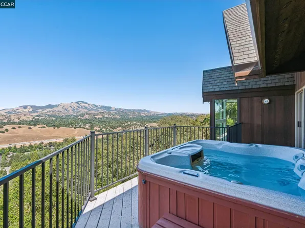 321 Castle Crest Rd, Alamo, CA 94507