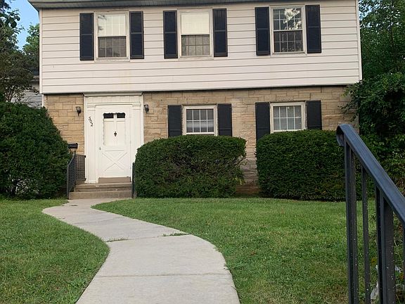 2nd image of 502 S Eagleson Ave