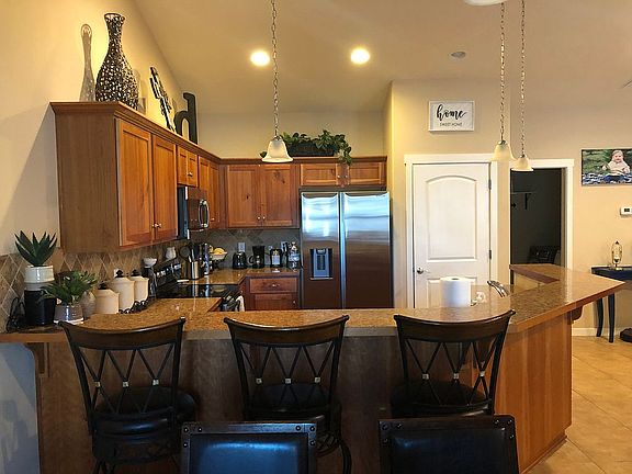 2nd image of 4703 Monterey Dr