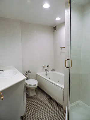 Rented by essential NEW YORK Real Estate | media 44