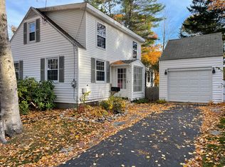 32 Chamberlain Ave, Brunswick, ME 04011