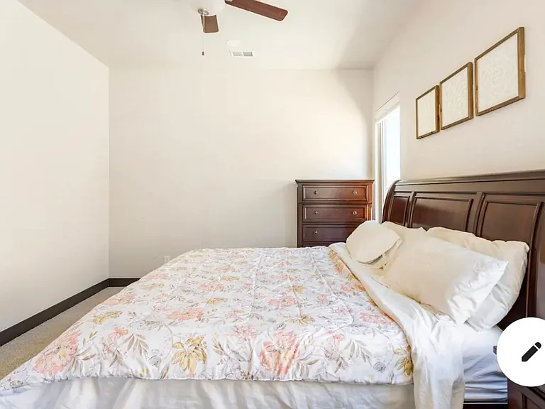 2469 Apex Ave #B — Photo 15