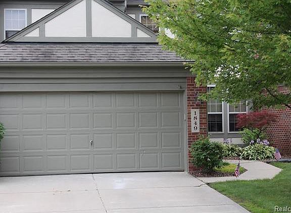 3rd image of 1849 Otter Pond Ln #42