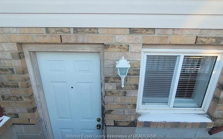 2680 Teedie Cres — Photo 11