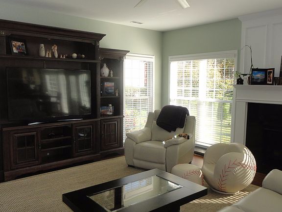 Additional Living Room