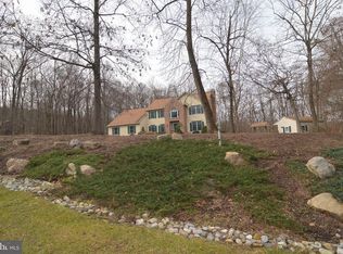 5042 Red Oak Ln, Mohnton, PA 19540