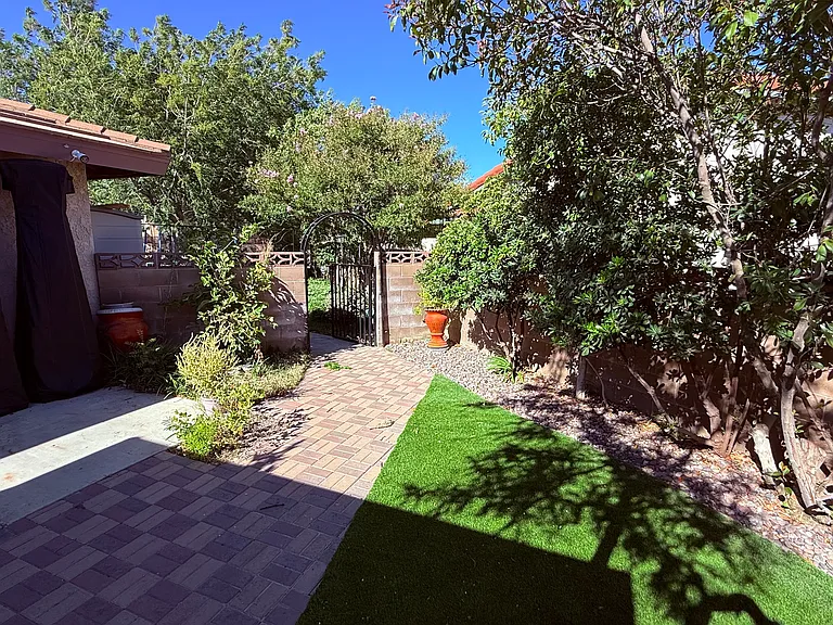 458 Fantasy St — Photo 17
