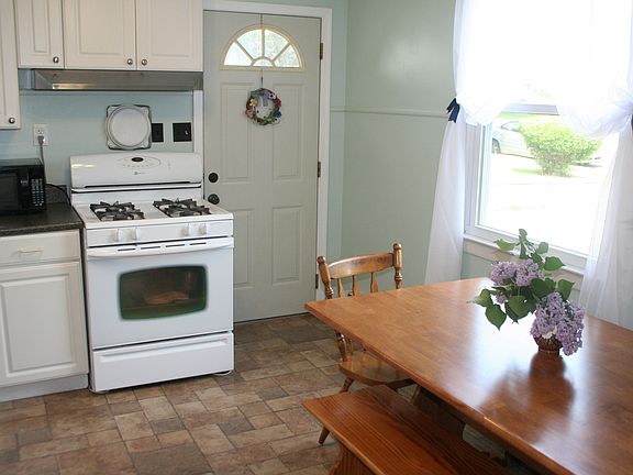 Light & Bright kitchen